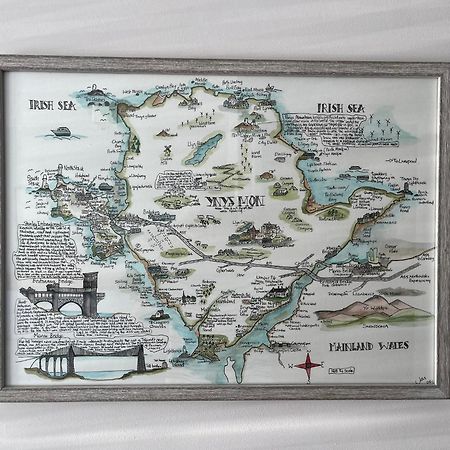 Entire Guest Suite In Four Mile Bridge, Rhoscolyn فالي المظهر الخارجي الصورة